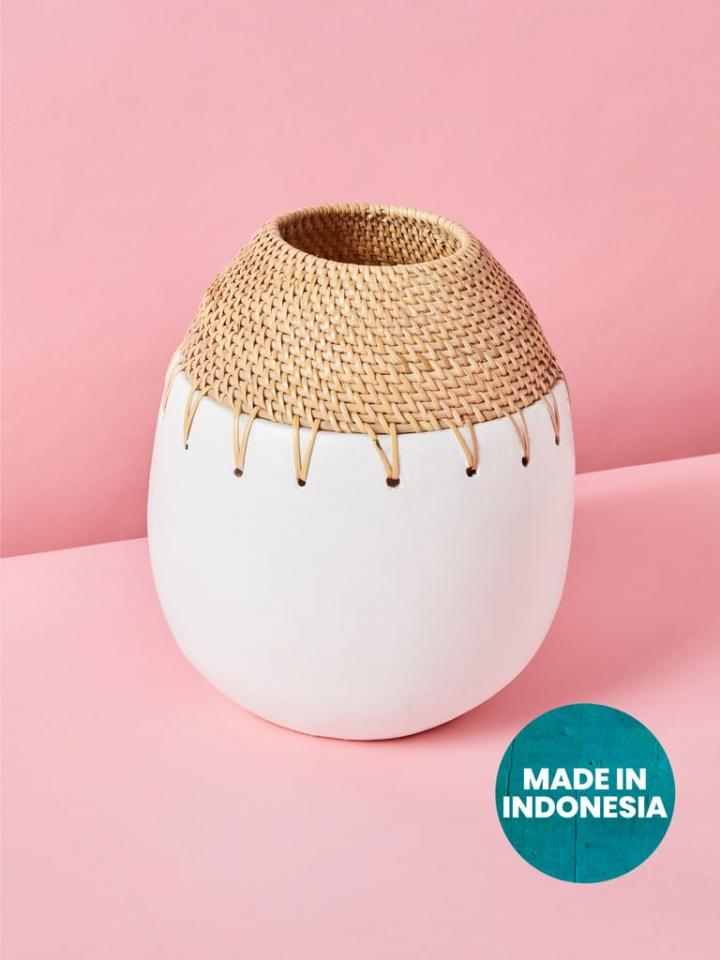 Boho-Vase-Terracotta-Vase-With-Rattan-Top.jpg
