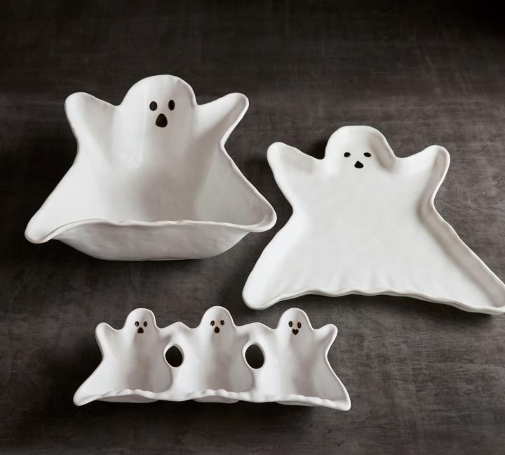 For-Charcuterie-Enthusiasts-Ghost-Shaped-Stoneware-Serving-Platter.jpeg