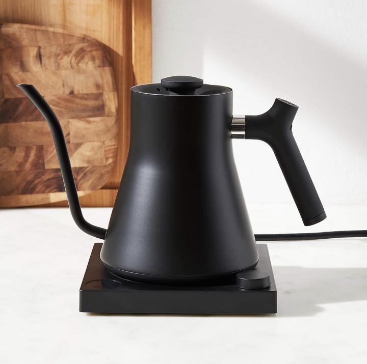 Fun-Kitchen-Gadget-Fellow-Stagg-EKG-Electric-Pour-Over-Kettle.png