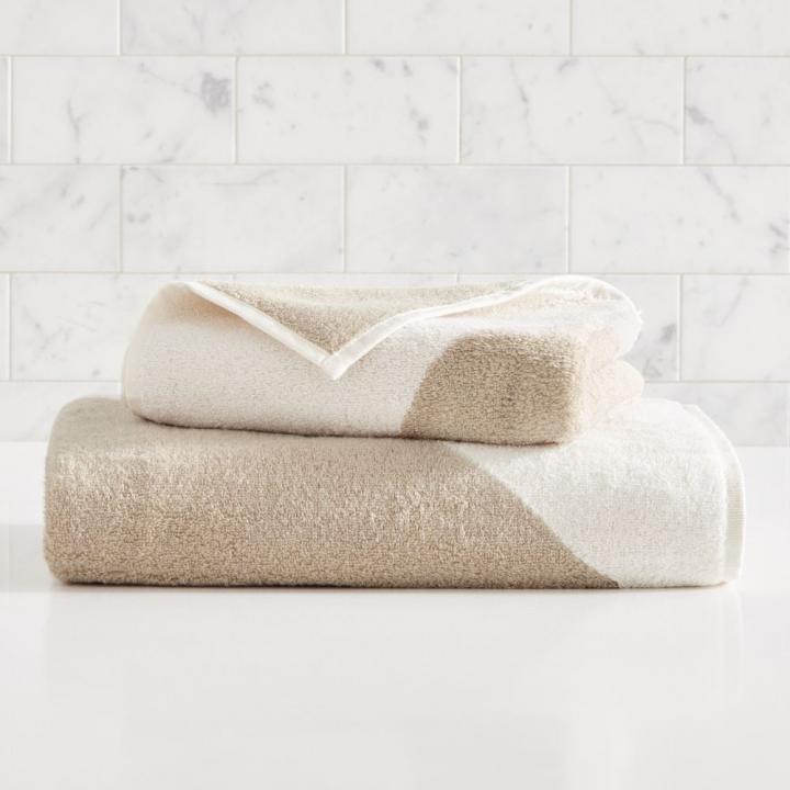 Pretty-Towels-West-Elm-Mara-Hoffman-Colorblock-Towel.jpg