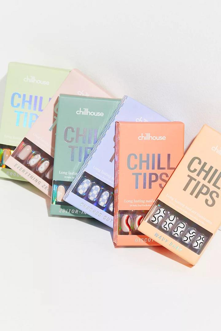 Chill-Tips-Reusable-Press-On-Manicure-Kit.webp