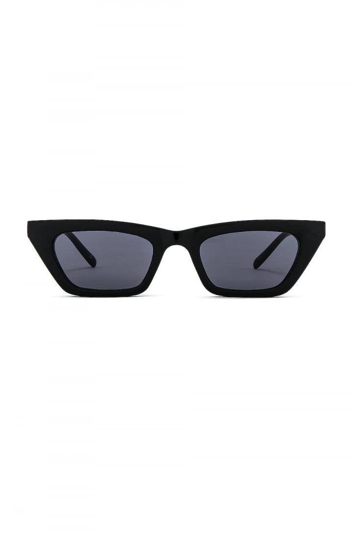 Best-Fashion-Gift-For-Her-Aire-Polaris-Sunglasses.webp
