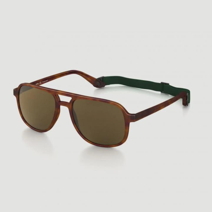 Sporty-Sunglasses-Vallon-Howlin-Sunglasses.webp