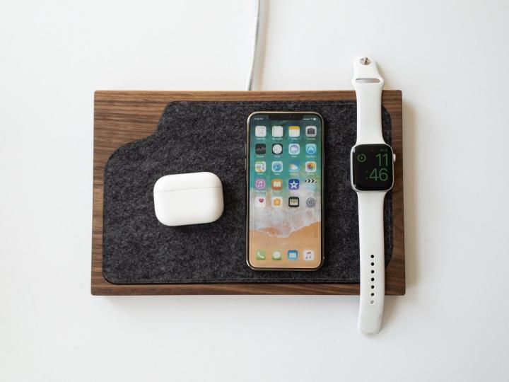 Tech-Etsy-Gift-For-Him-Fast-Charge-Docking-Station.jpg