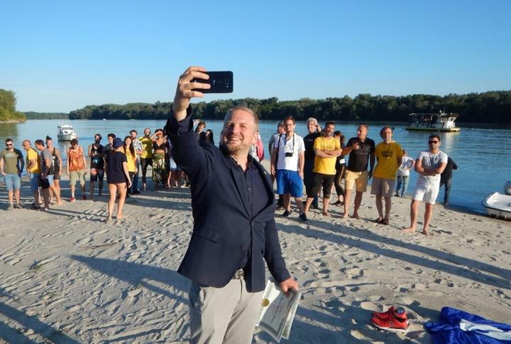 President-Vit-selfie-Floating-Man-Festival-2019-Liberland-1024x689.jpg