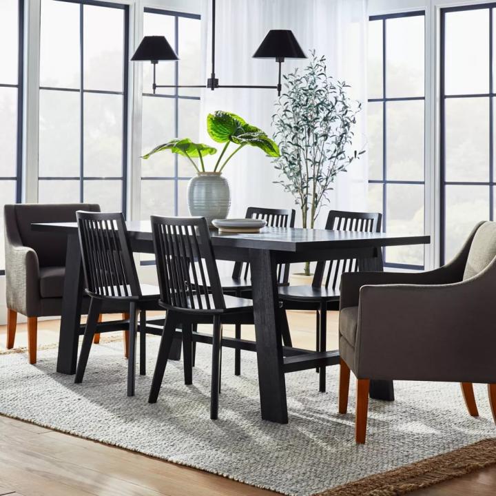 Best-Dining-Table-From-Target.webp