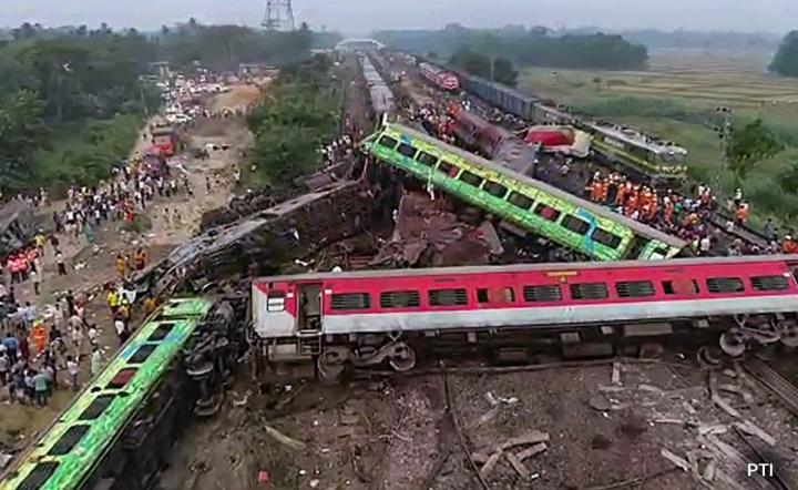 klk9ccmg_odisha-train-accident_625x300_03_June_23.jpg