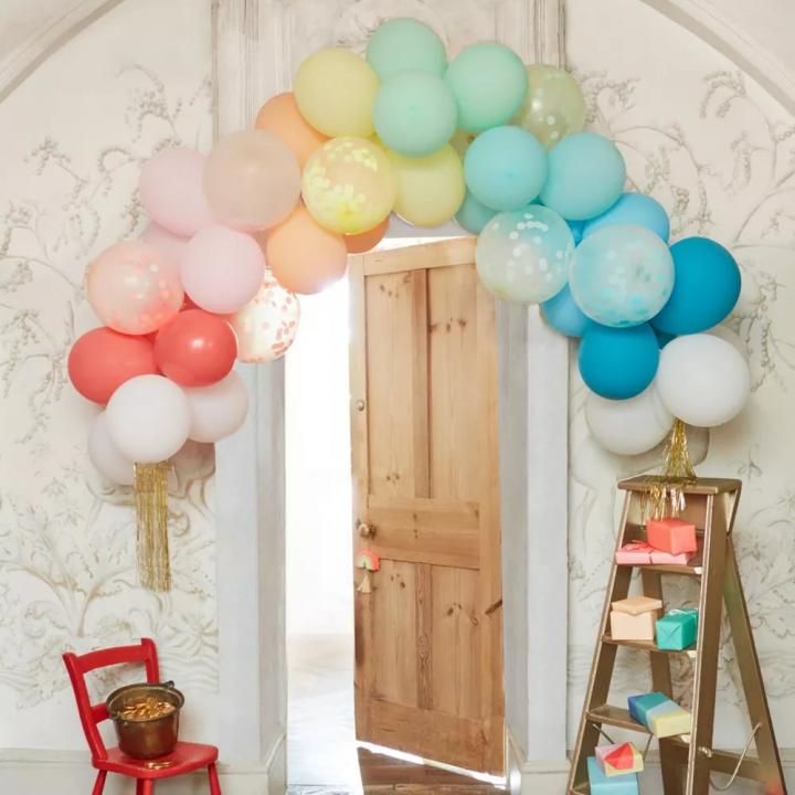 Rainbow-Balloon-Arch.webp