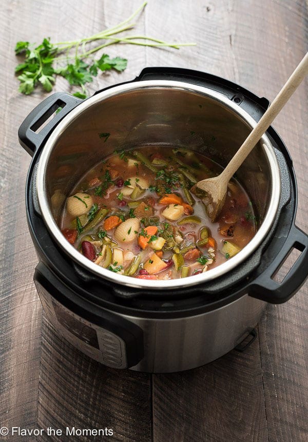 instant-pot-vegetarian-minestrone-soup-3-flavorthemoments.jpg