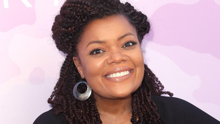 Yvette Nicole Brown Replaces Chris Hardwick as 'Walking Dead' Comic-Con Moderator