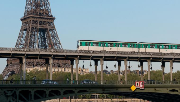 El metro de París facilita la denuncia de robos a turistas