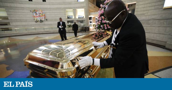 Aretha Franklin dice adiós con un vestido cada día