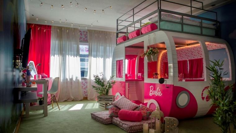 La habitación de Barbie volvió al hotel Hilton  inspirada en los campings de lujo