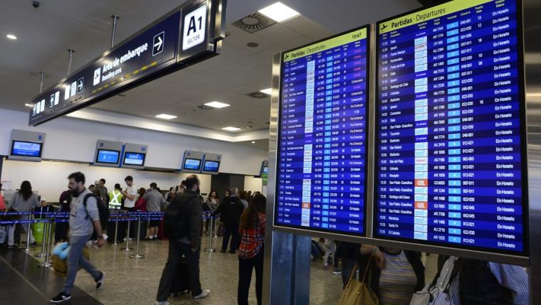 Fin de semana largo: 22% más de pasajeros viajaron en avión