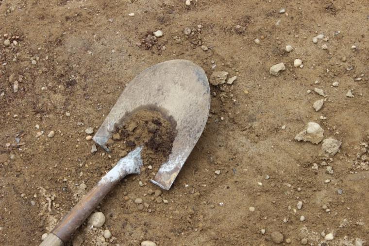 old-shovel-1024x682.jpg