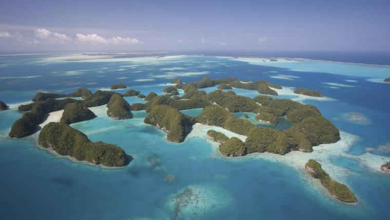 Palau, el primer país que prohibirá los protectores solares