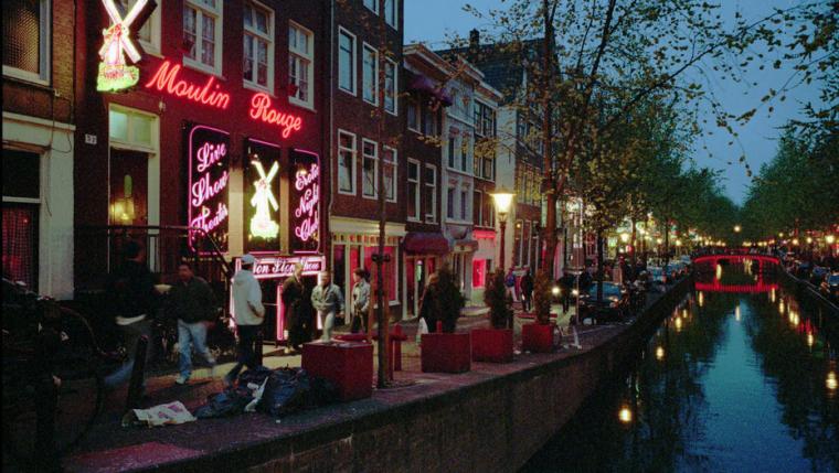 En Amsterdam planean cambiarle la cara al tradicional barrio rojo