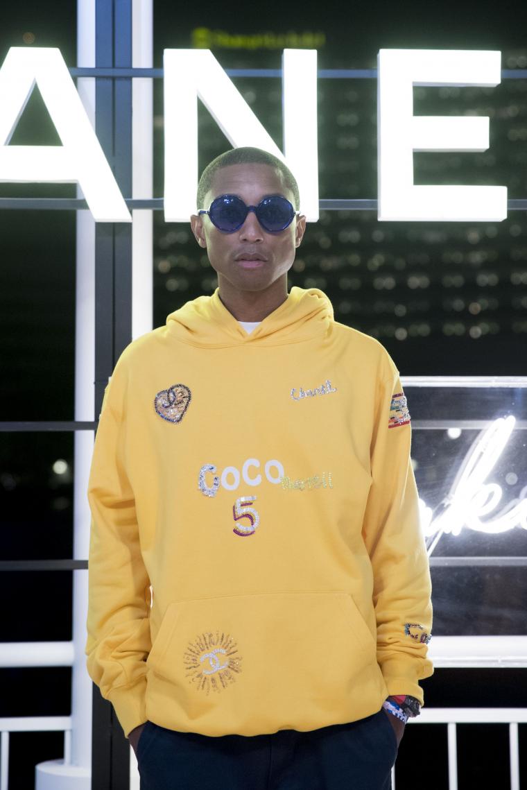 pharrell-williams-attends-the-chanel-cruise-2018-19-replica-news-photo-1055753132-1541193904.jpg?crop=1xw:1xh;center,top&resize=480:*