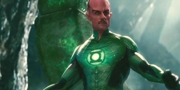 Shazam!’s Mark Strong Is Still Bummed About The Green Lantern Movie