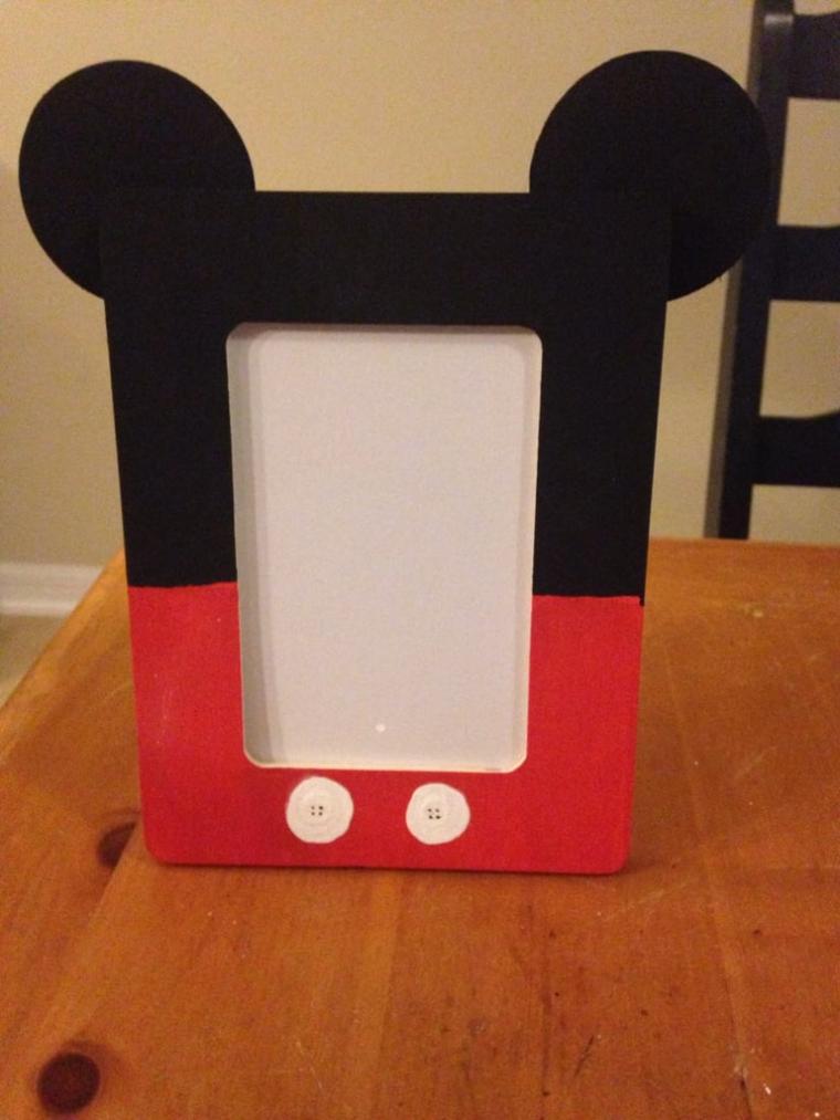 Hand-Painted-Mickey-Mouse-Inspired-Wooden-Picture-Frame.jpg