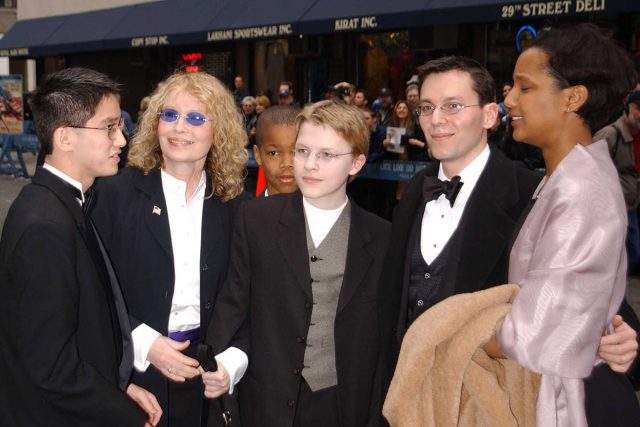 mia-farrow-640x427.jpg