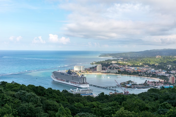 ocho-rios-jamaica___Kw4ZsmVN-_720x0__1.jpg