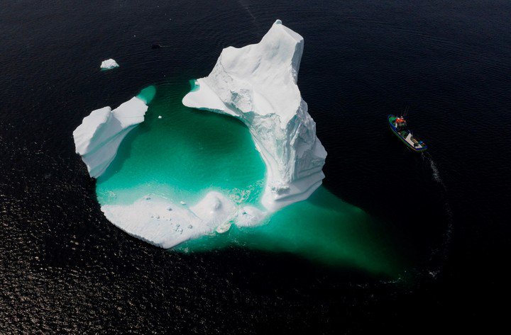 un-iceberg-en-bonavista-bay___rFaiwYmjP_720x0__1.jpg