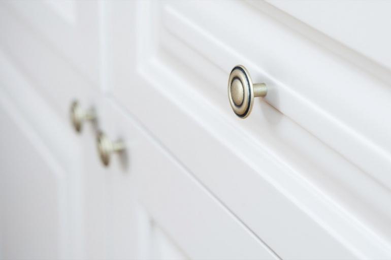 cabinet-knob-1024x681.jpg