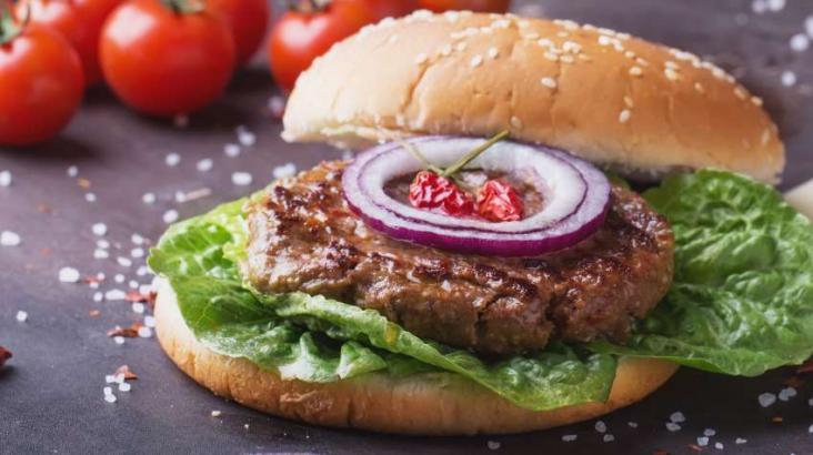 15 Tips from Chefs on Creating the Perfect Burgers