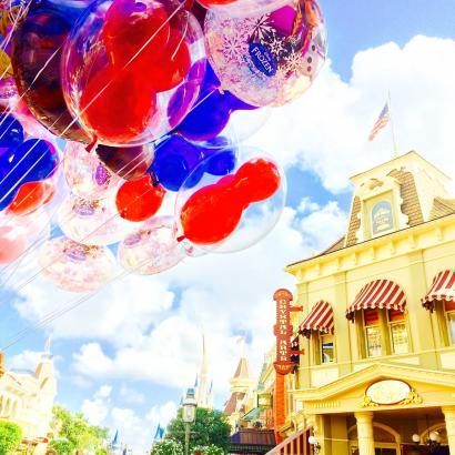 10 Things You Should ALWAYS Bring to Disney World