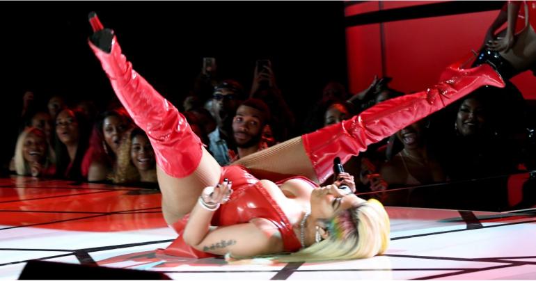 Nicki Minaj's BET Awards Performance Was So Sexy, We're Surprised It Aired on TV