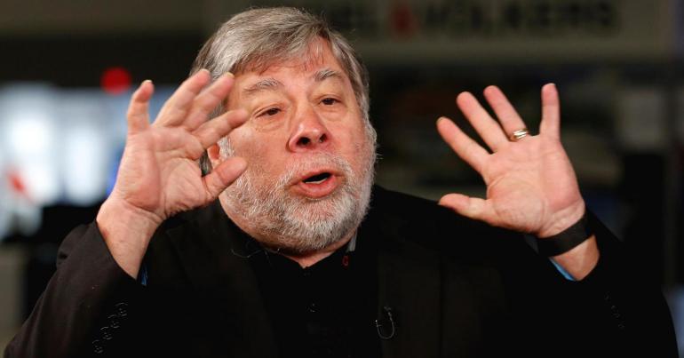Apple co-founder Steve Wozniak says the hype around blockchain signals a bubble