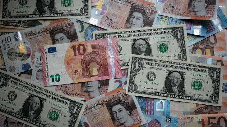 Currencies: Euro rallies after all-night talks yield deal for Merkel, EU