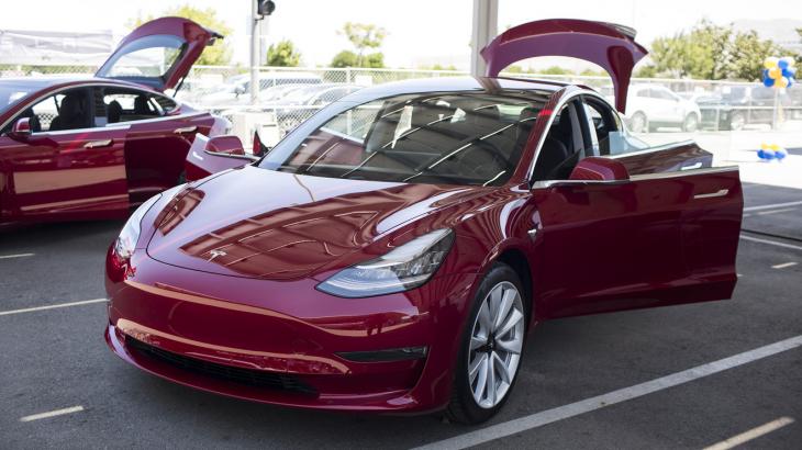 Tesla reportedly hits Model 3 production milestone