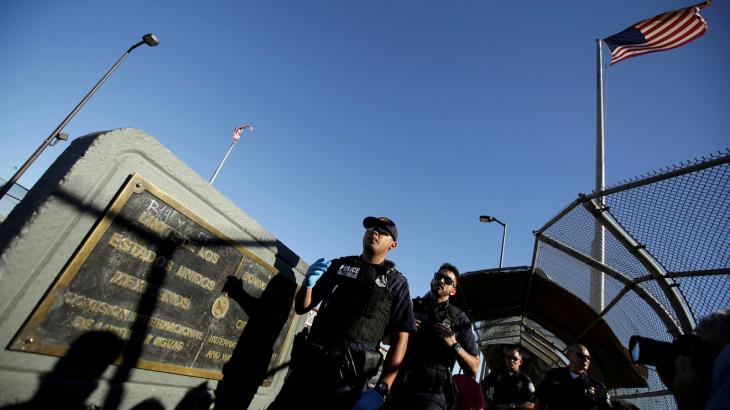 The Wall Street Journal: Federal judge bars mass detention of asylum seekers