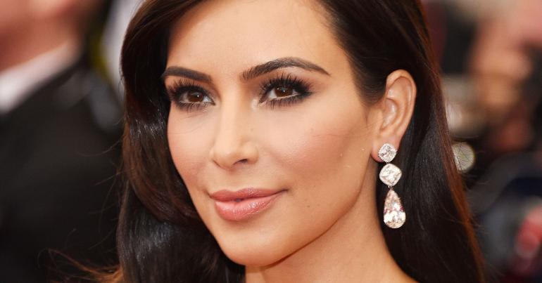Kim Kardashian West and Warren Buffett agree that this is the best investment you can make