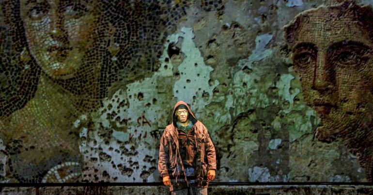 Review: At Stratford, ‘Coriolanus’ Is Riveting and Troubling