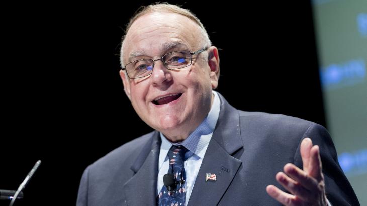 The Tell: Omega’s Cooperman says he doesn’t want to spend the rest of his life chasing the S&P 500