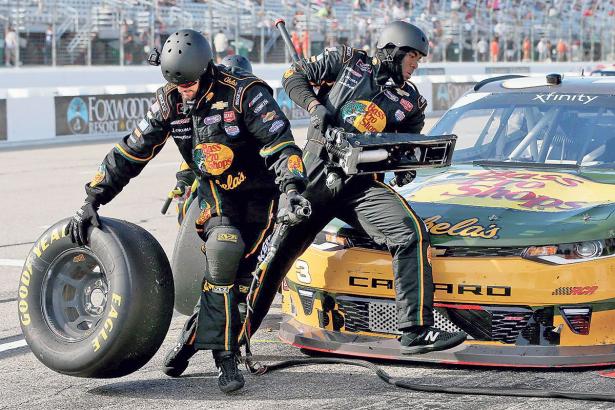 NASCAR pit crews are way more buff than you think