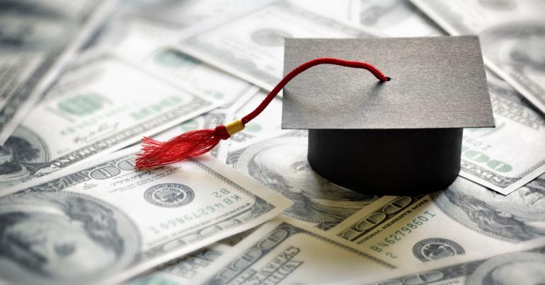 Paying down student loans vs. saving for retirement: Here's how to prioritize