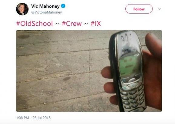 Star Wars 9 Crew Are Using Old Cell Phones to Stop Spoilers?