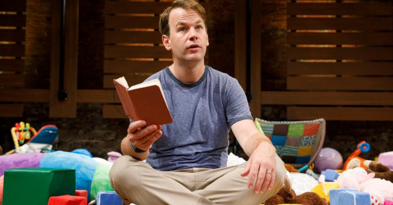 Review: Mike Birbiglia Has a ‘New One.’ It’s Funny Until It Isn’t.
