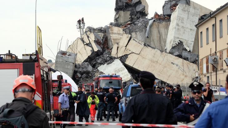 The Wall Street Journal: Italian highway bridge collapses in Genoa, leaving at least 35 dead