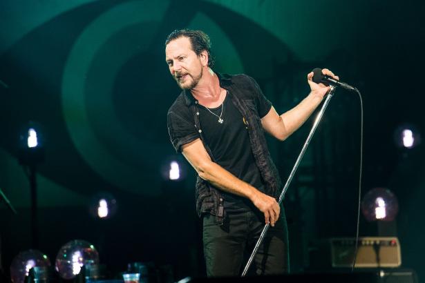 Pearl Jam poster shows bald eagle pecking at Trump corpse