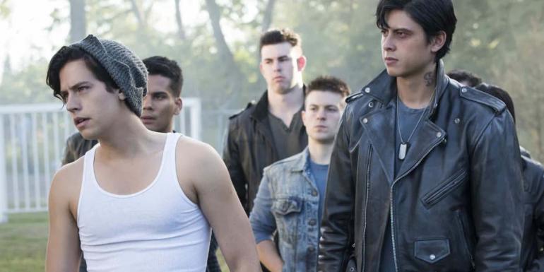 Riverdale: The Serpents Are on the Prowl in New Season 3 Photo