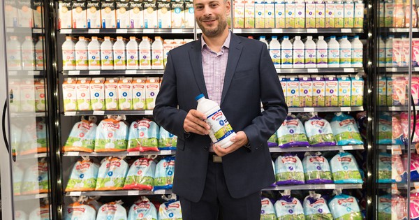 Parmalat gives Canadians more plastic with their milk