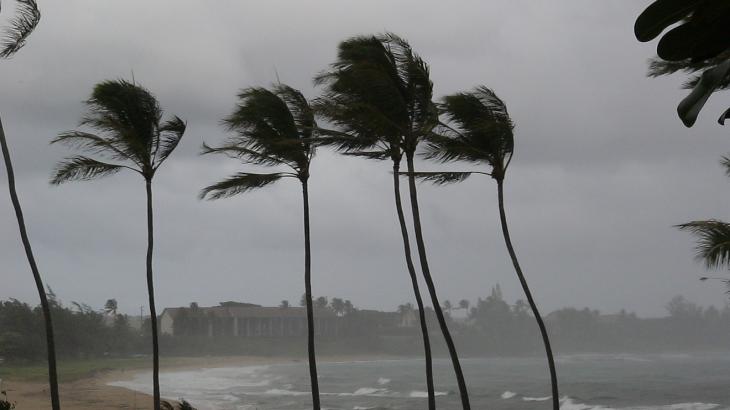 As Hurricane Lane pushes toward Hawaii, here’s what travelers need to know