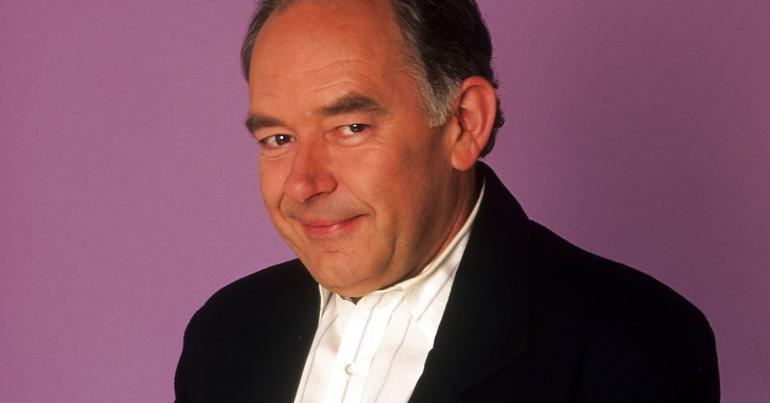 Robin Leach, chronicler of 'Lifestyles of Rich and Famous,' has died at 76