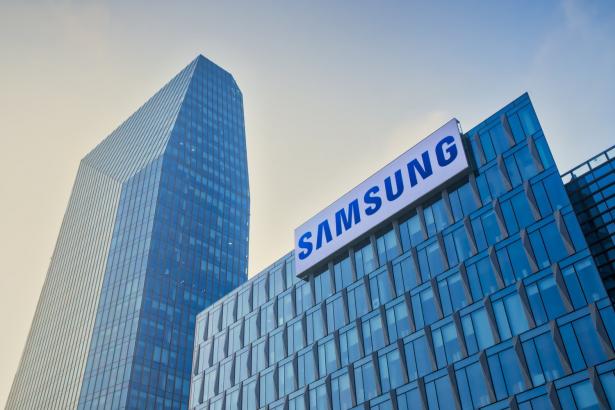 Samsung Looks to Streamline Banking With Blockchain Tool