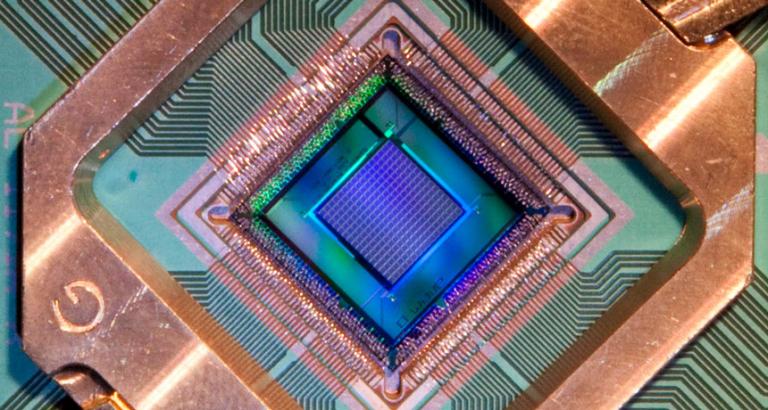 Quantum computer simulates two types of bizarre materials